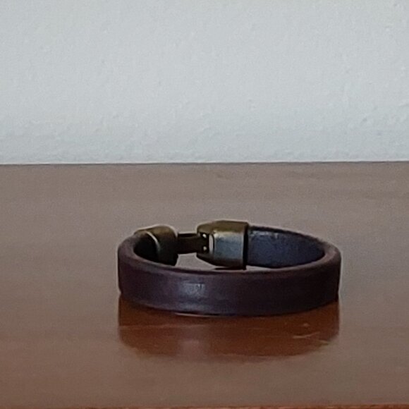 Thin Leather Bracelet - Picture 2 of 4